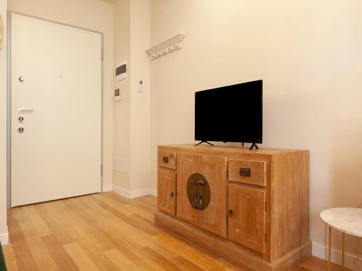 Easyhomes - Vincenzo Monti Milan 0*,